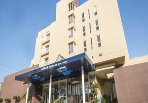 Sayan Terrace Hotel & Resort