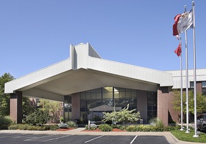 Ramada by Wyndham Bettendorf