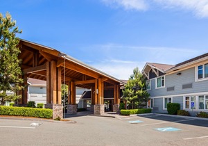 Best Western Plus Country Meadows Inn