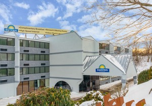 Days Inn by Wyndham Scranton PA