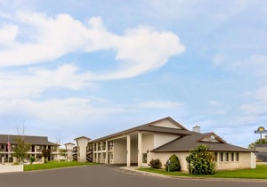Days Inn by Wyndham Delta