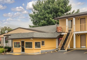 Knights Inn Berea