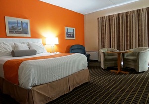 Howard Johnson by Wyndham Tillsonburg