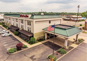 Hampton Inn New Philadelphia