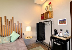 Lost & Found - Guesthouse & Suites