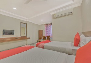 OYO 11428 Hotel Krishna's Residency