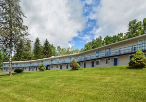 Econo Lodge Lee - Great Barrington