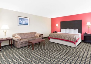 Ramada by Wyndham Vandalia