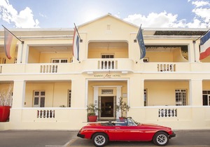 Karoo Art Hotel