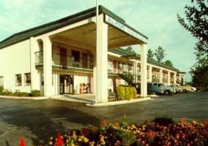 Days Inn by Wyndham Macon I-475