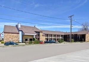 Raintree Inn