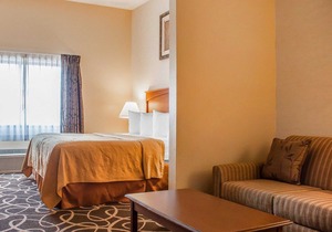 Quality Hotel & Suites at The Falls