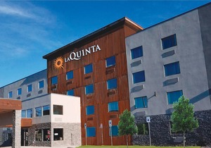 La Quinta by Wyndham Anchorage Airport