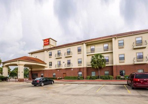 Econo Lodge Inn & Suites Beaumont