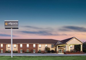 La Quinta Inn by Wyndham Calhoun