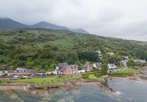 Corrie Hotel