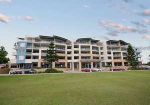 Riverside Holiday Apartments