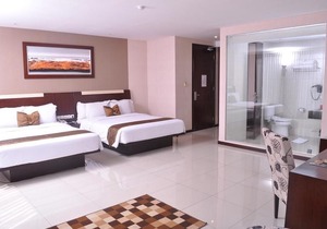 Scarlet Dago Hotel