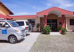 Berlor Airport Inn