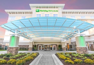Holiday Inn and Suites East Peoria, an Ihg Hotel
