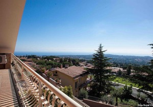 Etna Royal View