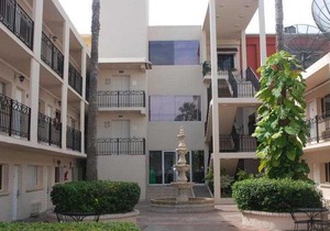 Hotel El Camino Inn & Suites