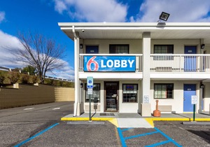 Motel 6 New Brunswick