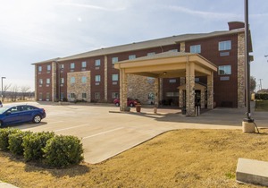Red River Inn and Suites