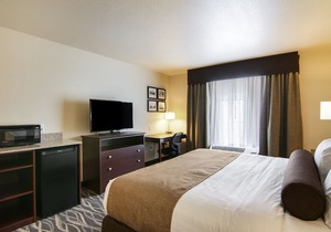 Cobblestone Hotel & Suites – Stevens Point