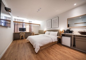 Gray Hotel