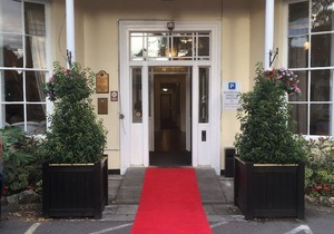 Alton House Hotel