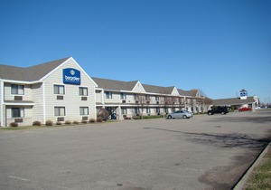 Boarders Inn & Suites by Cobblestone Hotels - Faribault
