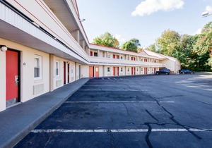Econo Lodge West Springfield Hwy 5