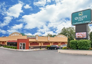 Quality Inn Conference Center Logansport