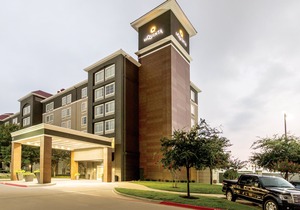 La Quinta by Wyndham Arlington North 6 Flags Dr