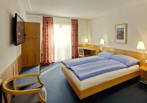 Good Night Inn