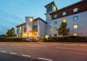 Holiday Inn Express Walsall M6J10, an Ihg Hotel