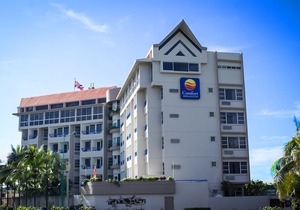 Comfort Inn & Suites Levittown