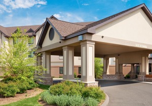 Holiday Inn Express & Suites Bradley Airport, an Ihg Hotel