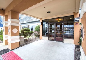 Clarion Hotel & Conference Center Toms River