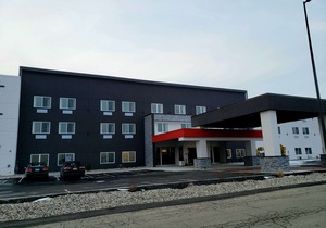 Best Western Plus Wayland Hotel
