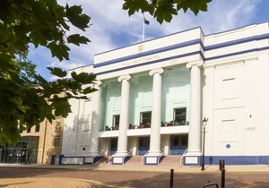 Kingston Theatre Hotel