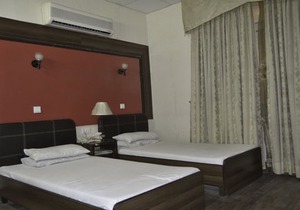 Sandal Bar Hotel