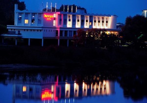 Mercure Nevers Pont de Loire