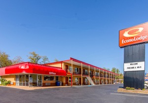 Econo Lodge Near Motor Speedway