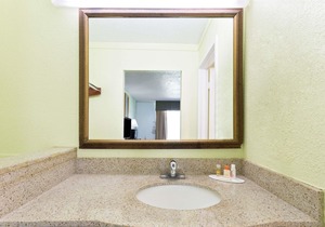 Days Inn by Wyndham Washington