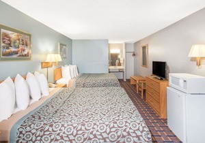 Days Inn by Wyndham Farmer City