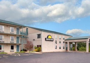 Days Inn by Wyndham Harrison