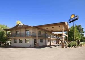 Days Inn by Wyndham Cortez