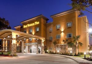 Best Western Plus Lake Jackson Inn & Suites